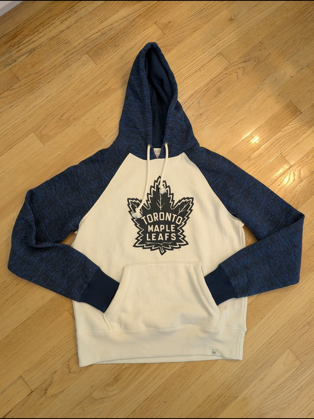 47 Brand Toronto Maple Leafs Raglan Hoodie - White & Navy size medium
